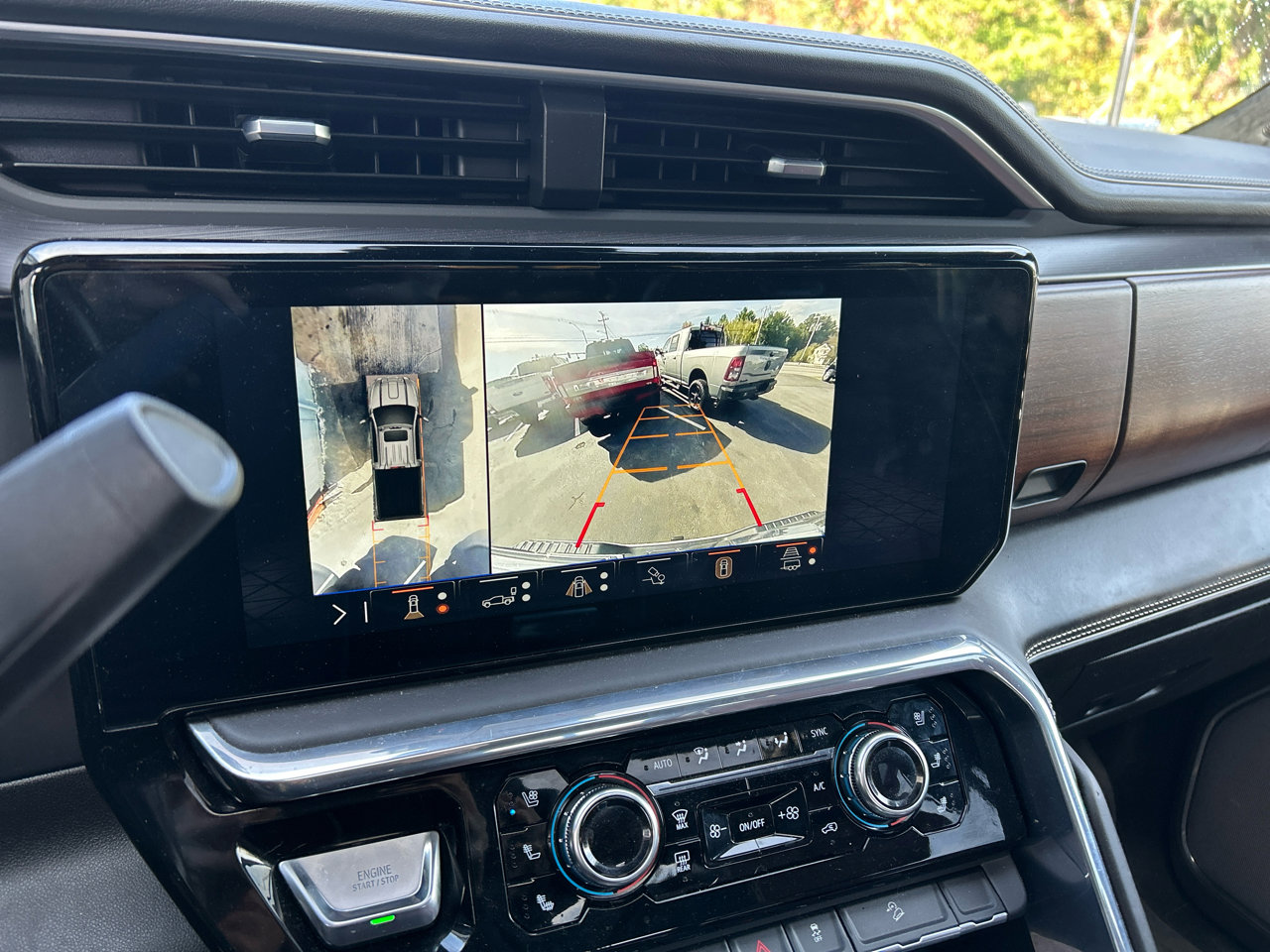 Used 2024 GMC Sierra 2500 Denali Ultimate w/ Snow Plow Prep/Camper Package image 14