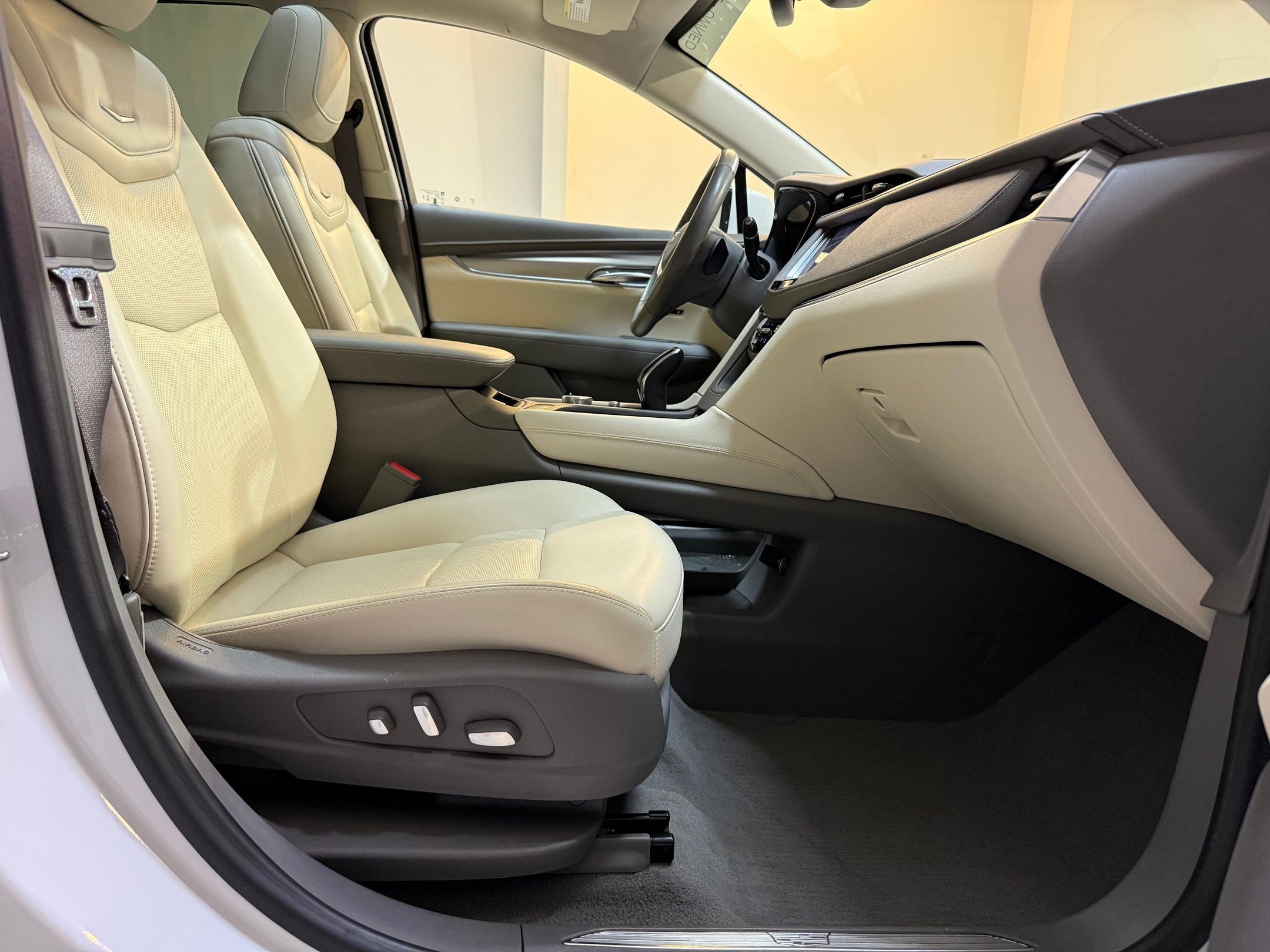 Certified 2023 Cadillac XT5 Premium Luxury image 51