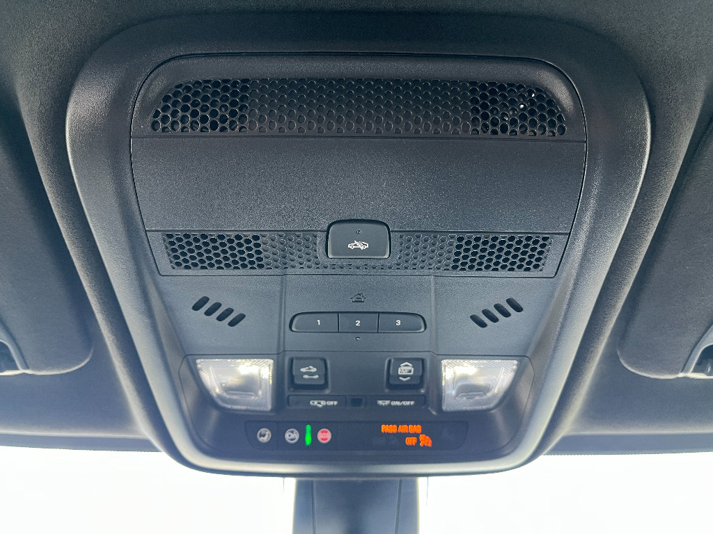 Used 2023 Cadillac XT5 Premium Luxury w/ Platinum Package AWD/4WD image 37