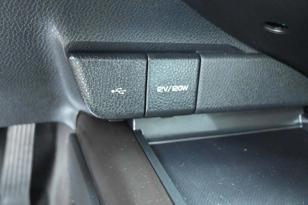 Used 2024 Toyota Camry LE FWD image 13