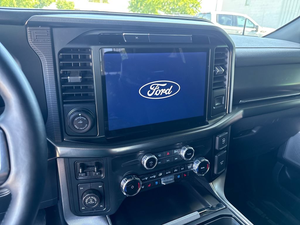 Used 2025 Ford F150 4x4 SuperCrew Platinum w/ Equipment Group 702A High image 29