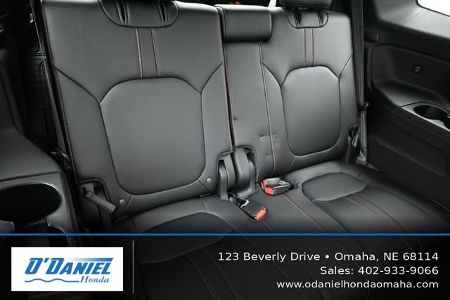 Used 2025 Honda Pilot TrailSport image 43