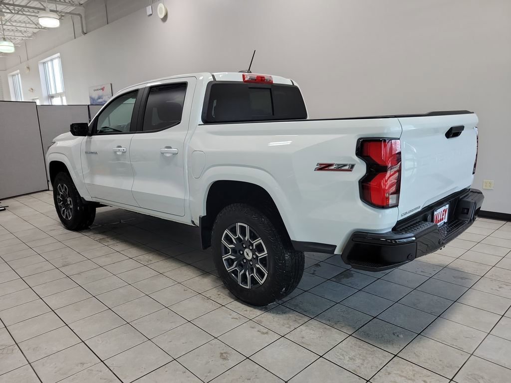 Used 2023 Chevrolet Colorado Z71 w/ Z71 Convenience Package 2 image 18