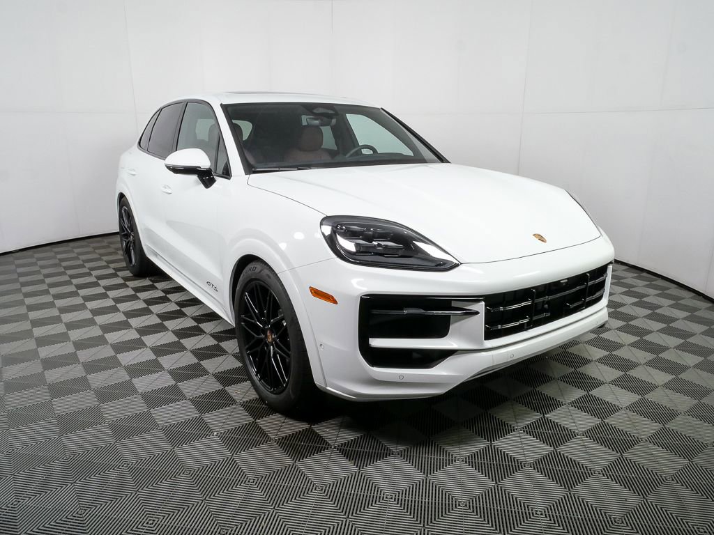 New 2026 Porsche Cayenne GTS image 29