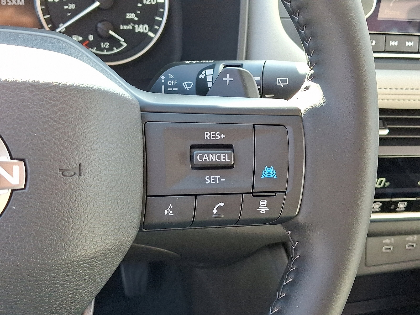 Certified 2025 Nissan Rogue SV image 22