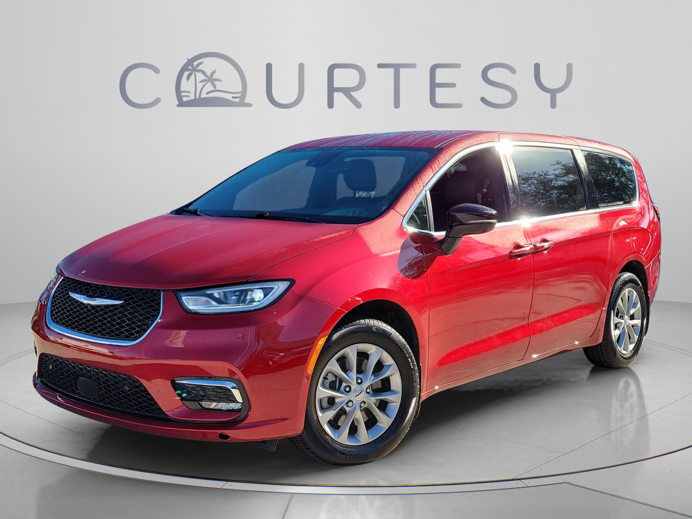 Used 2025 Chrysler Pacifica Select AWD/4WD 360° Tour