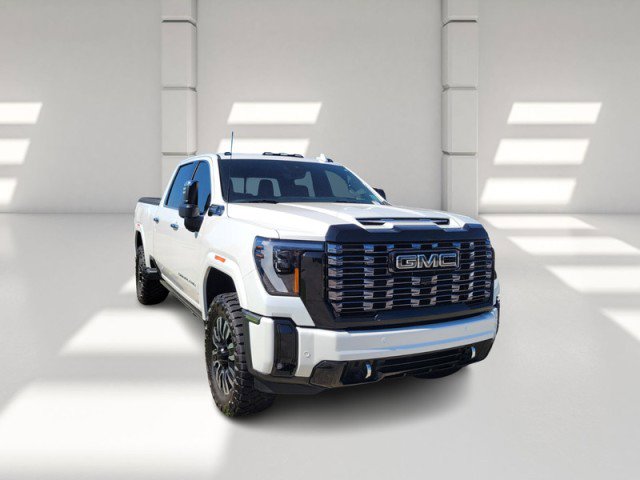 Used 2025 GMC Sierra 2500 Denali Ultimate image 3