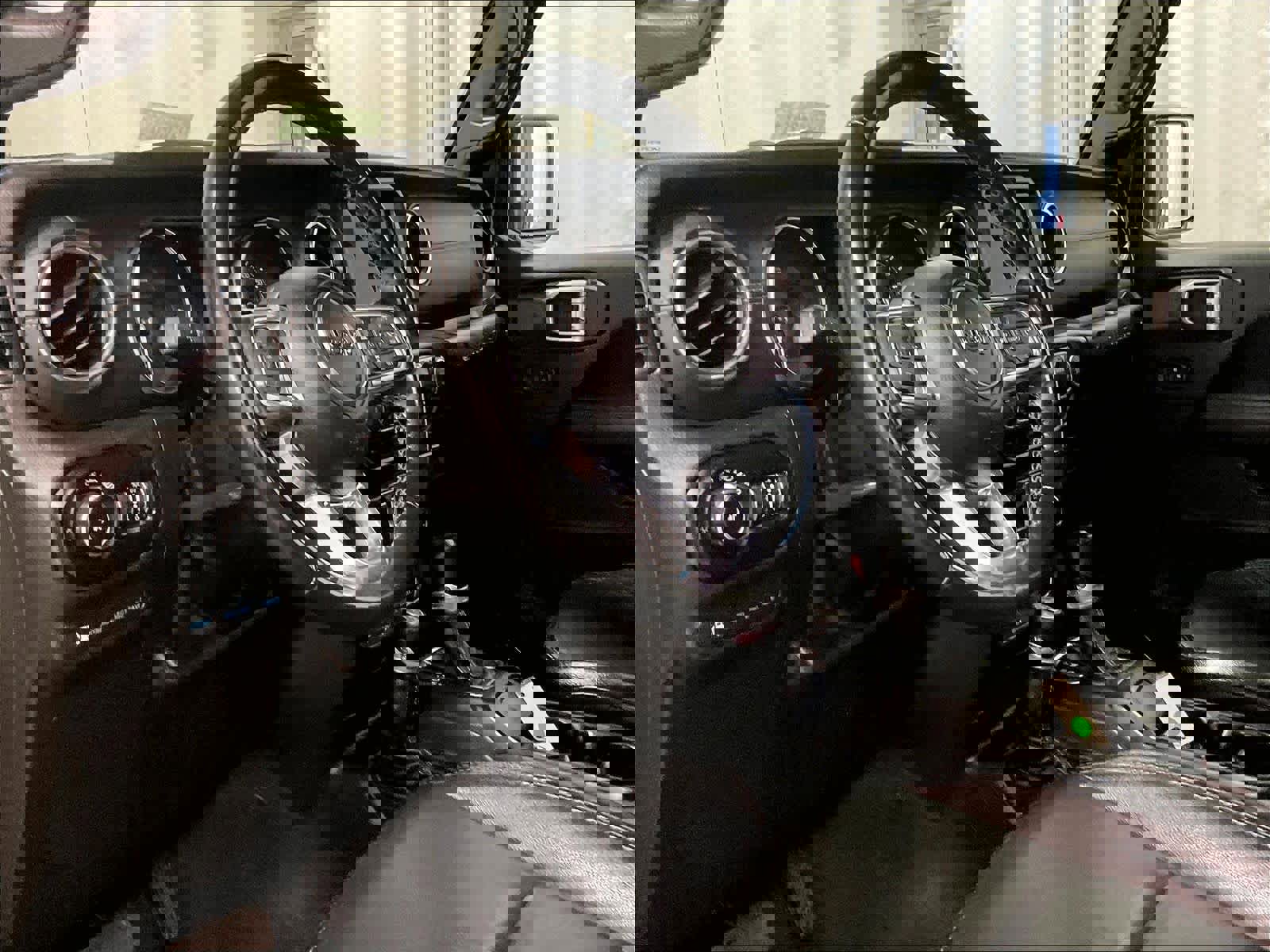 Used 2021 Jeep Wrangler Unlimited Rubicon 4xe w/ Steel Bumper Group image 8