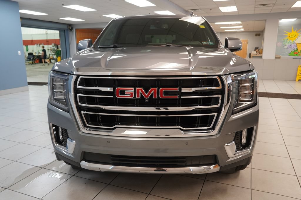 Certified 2022 GMC Yukon SLT w/ SLT Premium Package AWD/4WD image 19