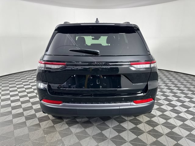 New 2026 Jeep Grand Cherokee Altitude AWD/4WD image 6