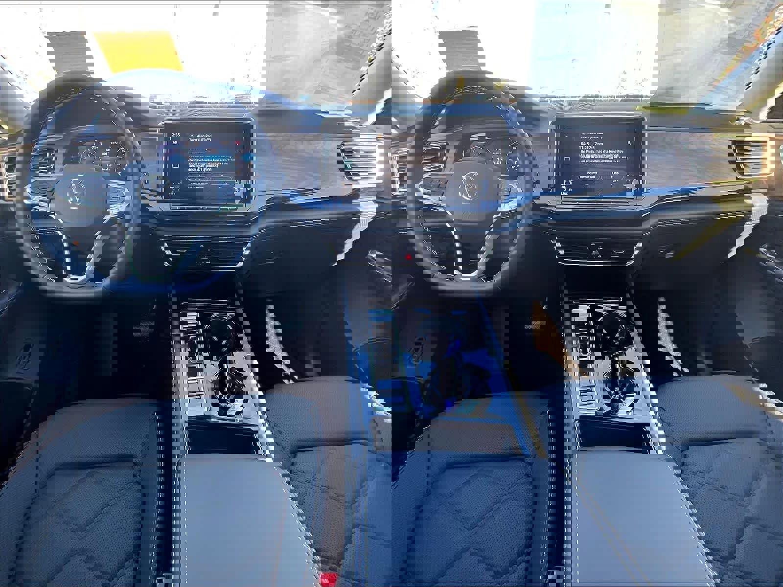 New 2026 Volkswagen Atlas SE image 12