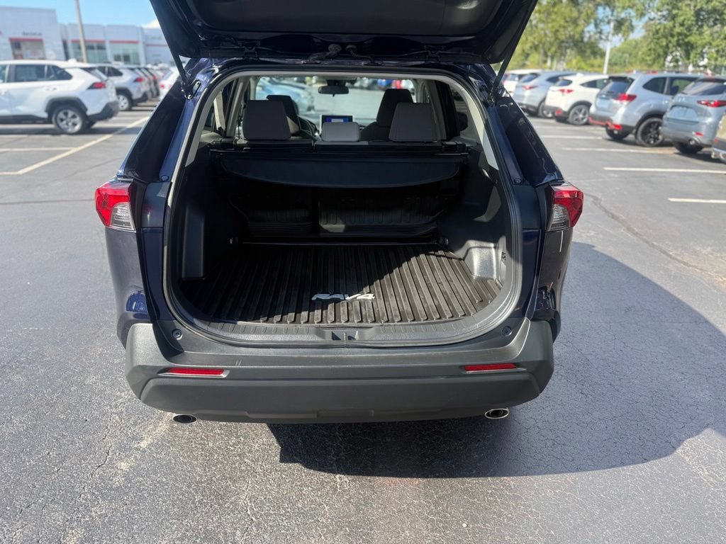 Used 2024 Toyota RAV4 XLE w/ Weather Package AWD/4WD image 18