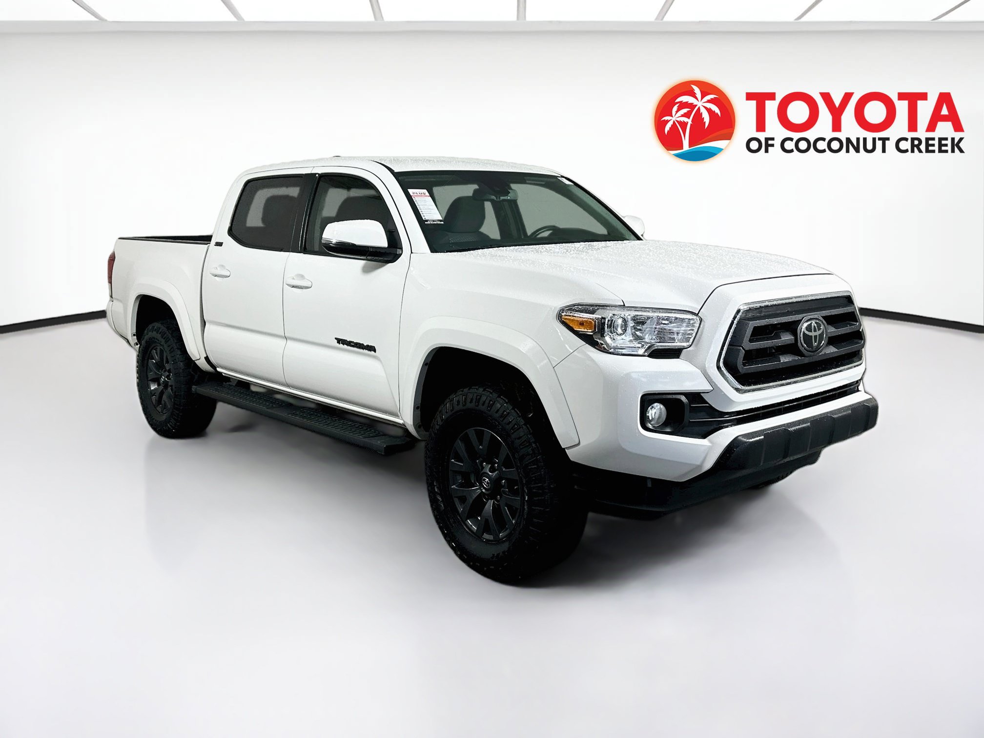 Used 2023 Toyota Tacoma SR5 w/ Technology Package AWD/4WD image 1