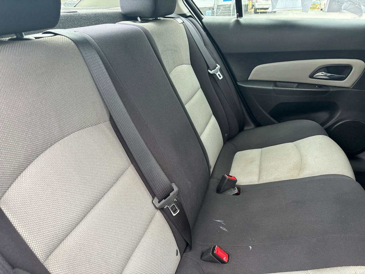 Used 2015 Chevrolet Cruze LS FWD image 21