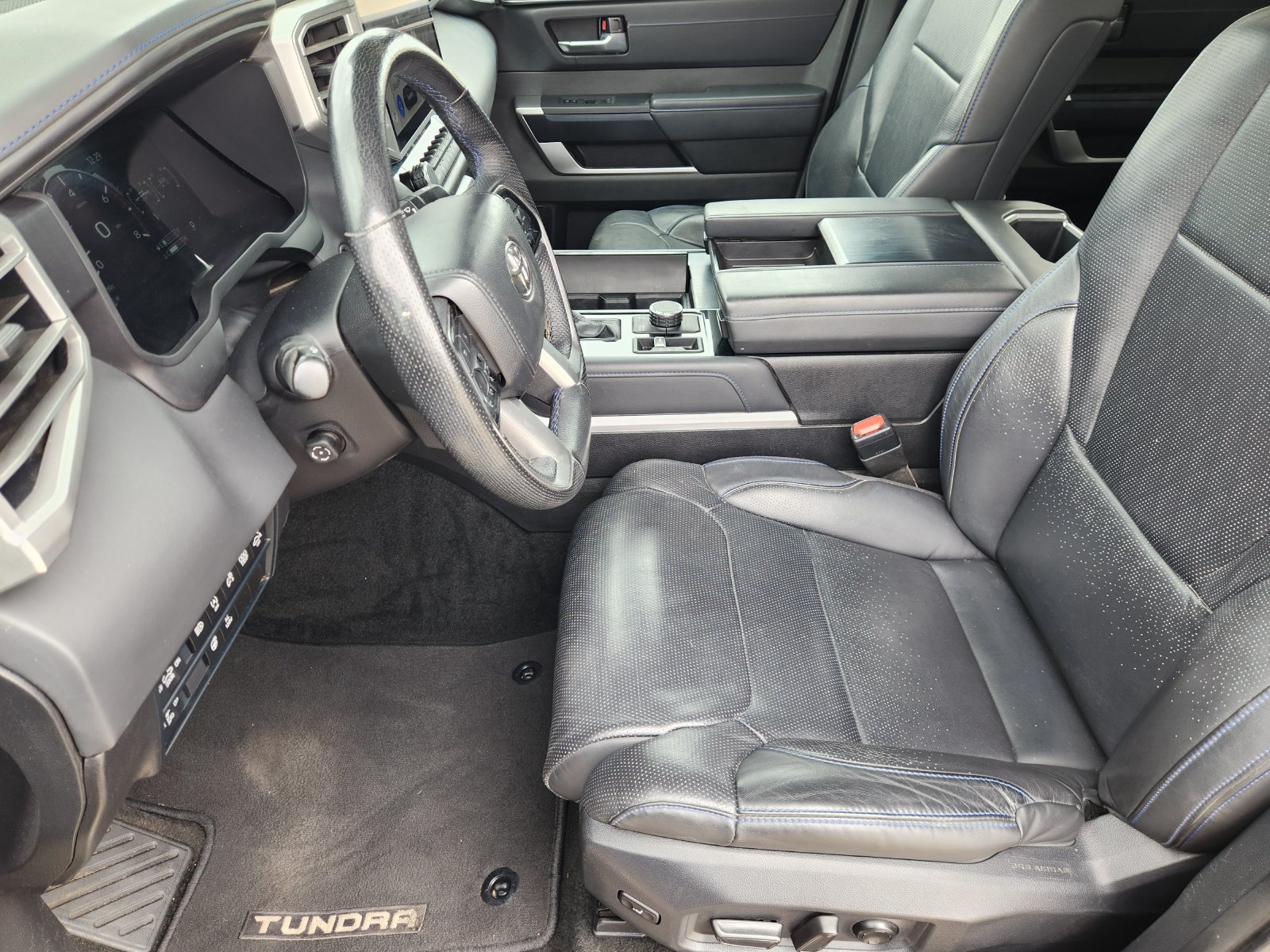Used 2024 Toyota Tundra Platinum AWD/4WD image 16