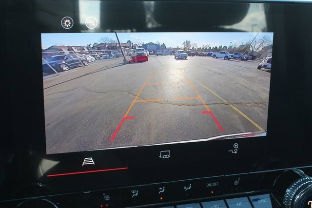 New 2025 GMC Canyon Elevation w/ Convenience Package image 4