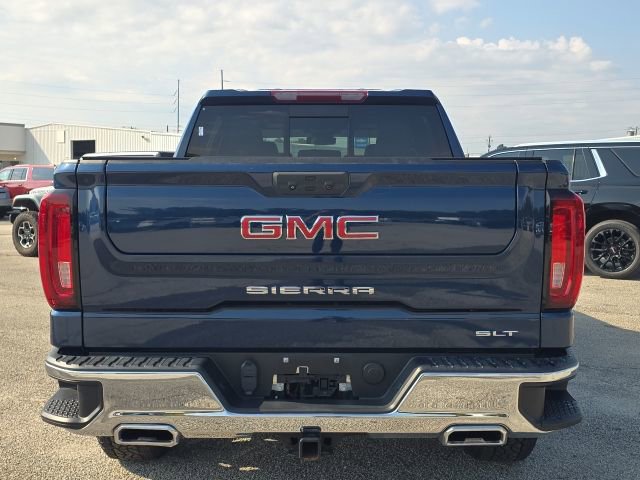 Used 2023 GMC Sierra 1500 SLT w/ SLT Premium Package image 4