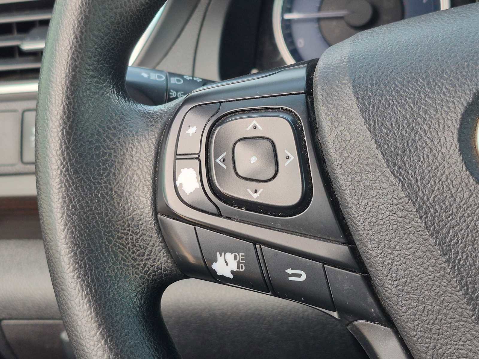 Used 2017 Toyota Camry LE FWD image 30