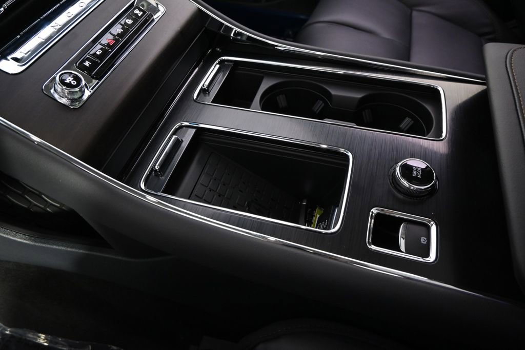 New 2026 Lincoln Aviator Reserve AWD/4WD image 31