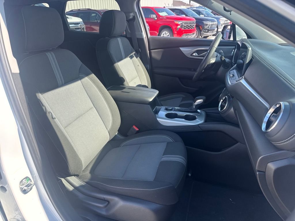 Used 2025 Chevrolet Blazer LT image 14