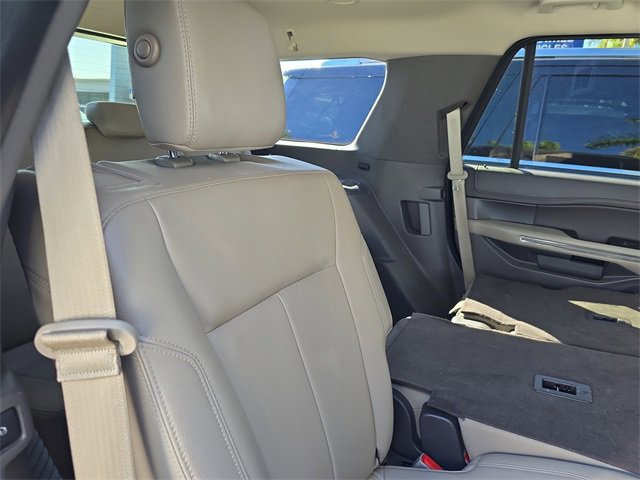 Used 2019 Ford Expedition XLT w/ Equipment Group 202A image 9