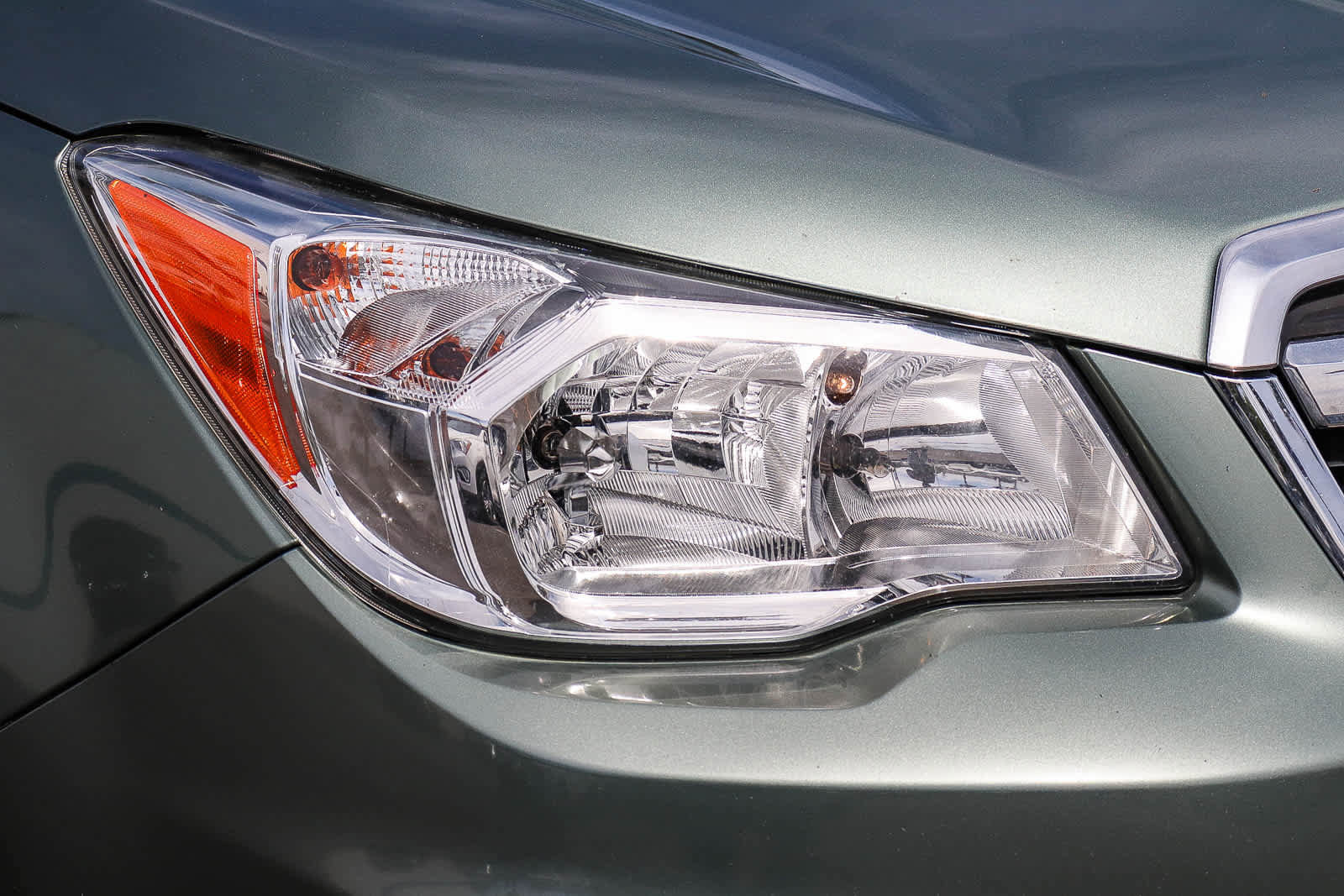 Used 2016 Subaru Forester 2.5i Premium image 4