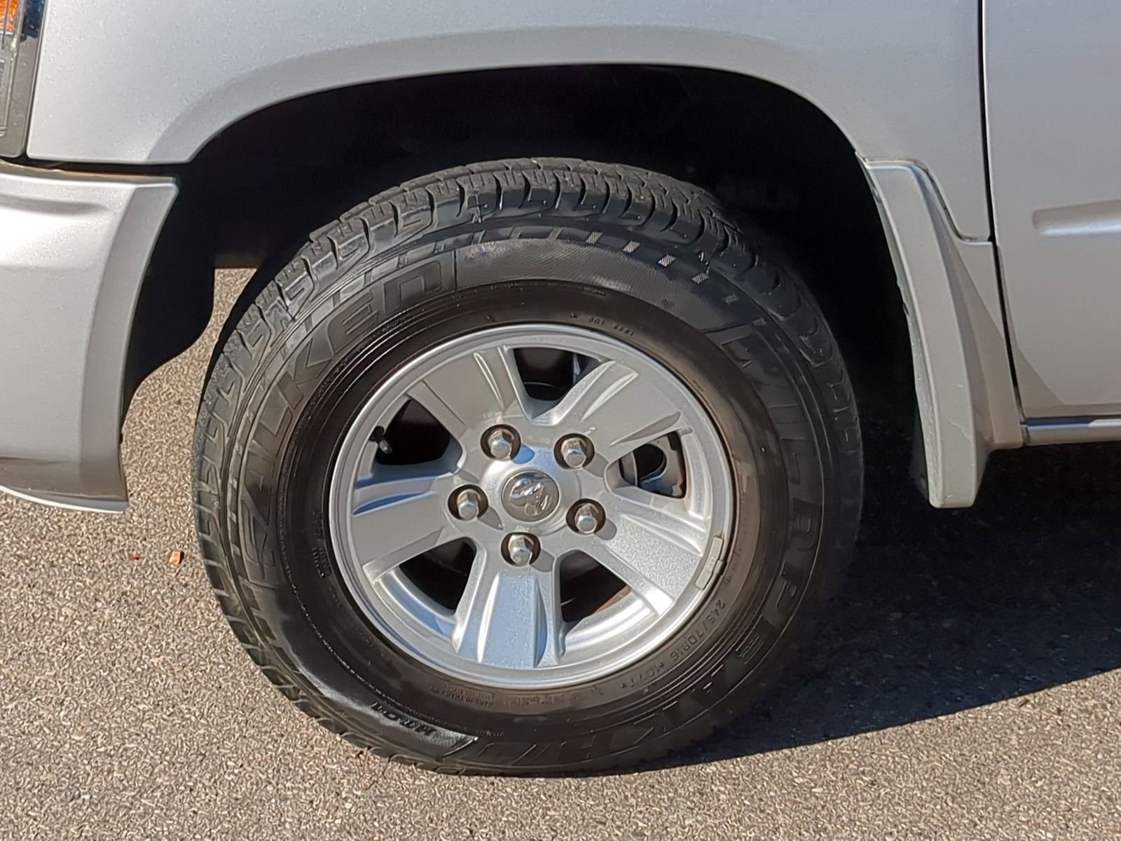 Used 2011 Dodge Dakota ST image 16