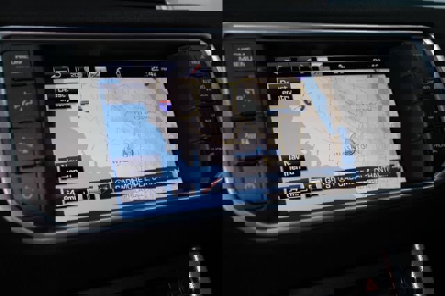 Used 2014 Land Rover Range Rover Evoque Dynamic image 19