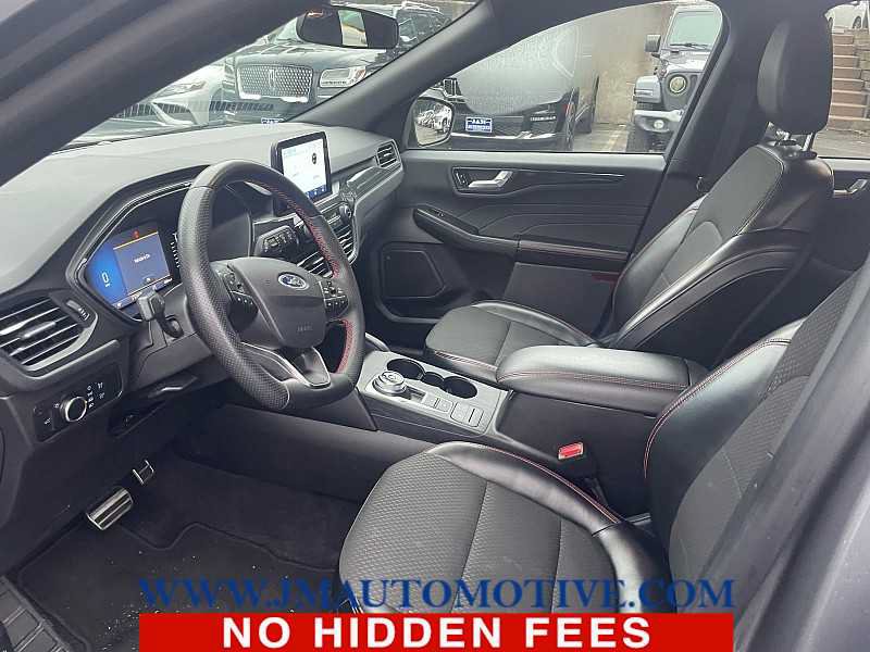 Used 2024 Ford Escape ST-Line AWD/4WD image 2