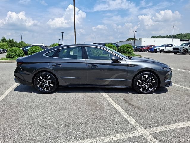 Used 2024 Hyundai Sonata SEL FWD image 7