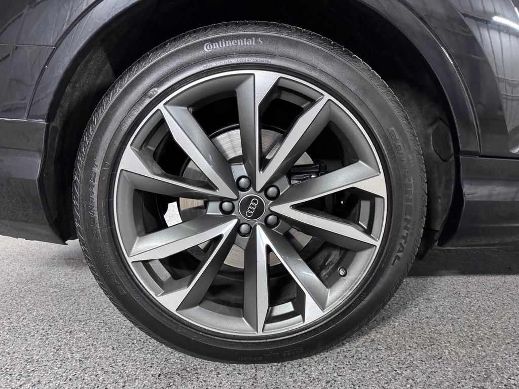 Used 2024 Audi SQ7 Premium Plus AWD/4WD image 8