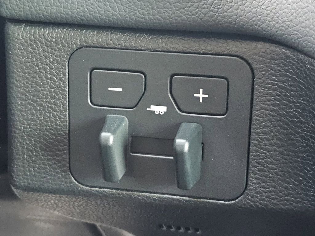 Used 2026 Toyota Sequoia SR5 w/ SR5 Premium Package AWD/4WD image 13