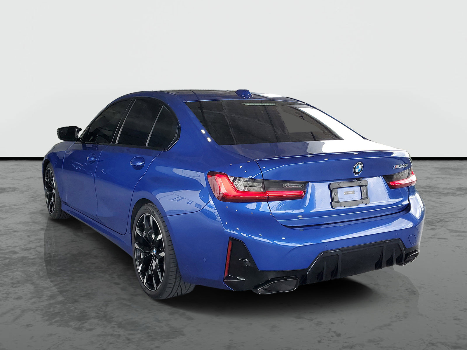 Used 2025 BMW M340i RWD image 3