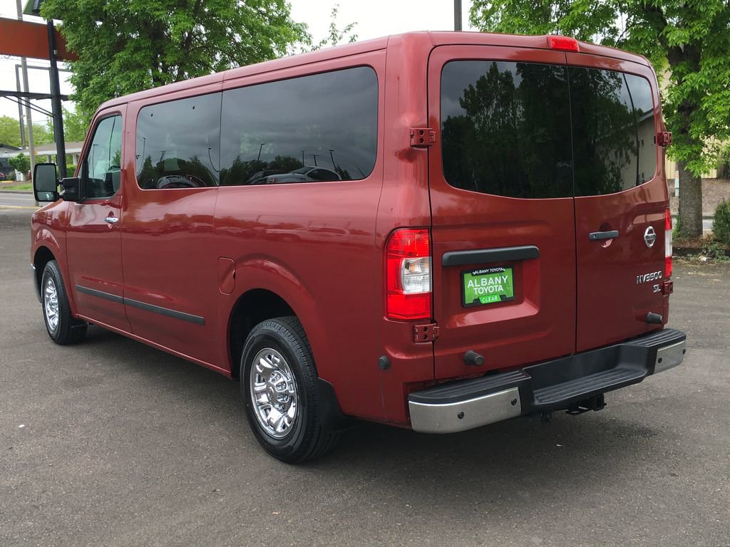 Used 2018 Nissan NV 3500 SL RWD image 4