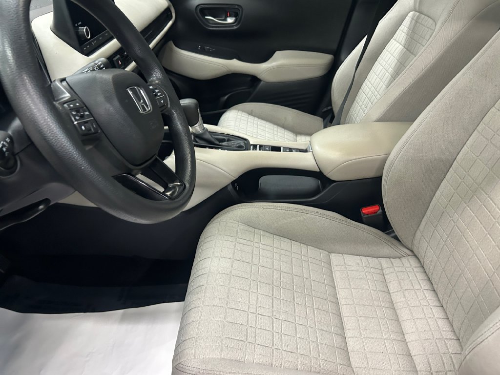 Certified 2024 Honda HR-V LX image 9