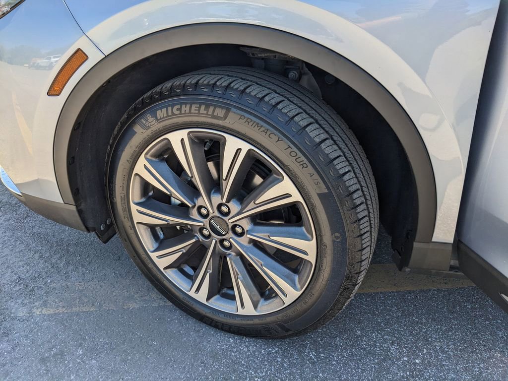 Used 2022 Lincoln Corsair Reserve w/ Elements Package image 35