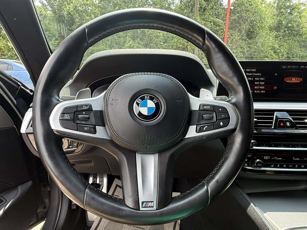 Used 2019 BMW 540i w/ M Sport Package RWD image 19