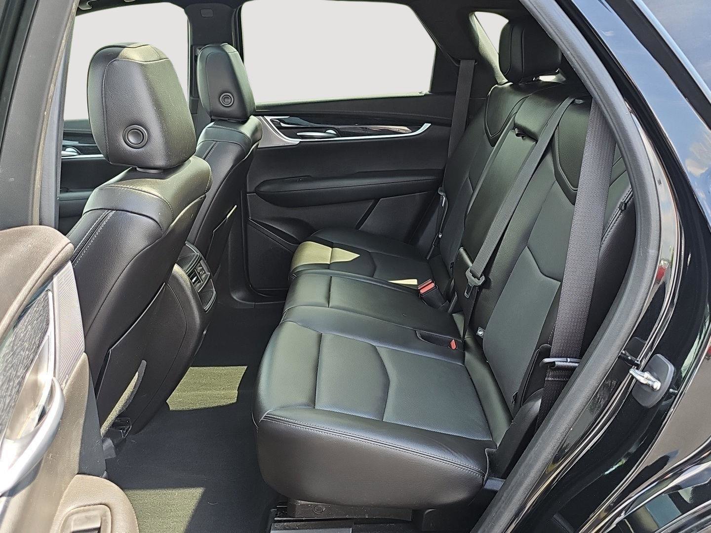 Certified 2023 Cadillac XT5 Premium Luxury AWD/4WD image 29