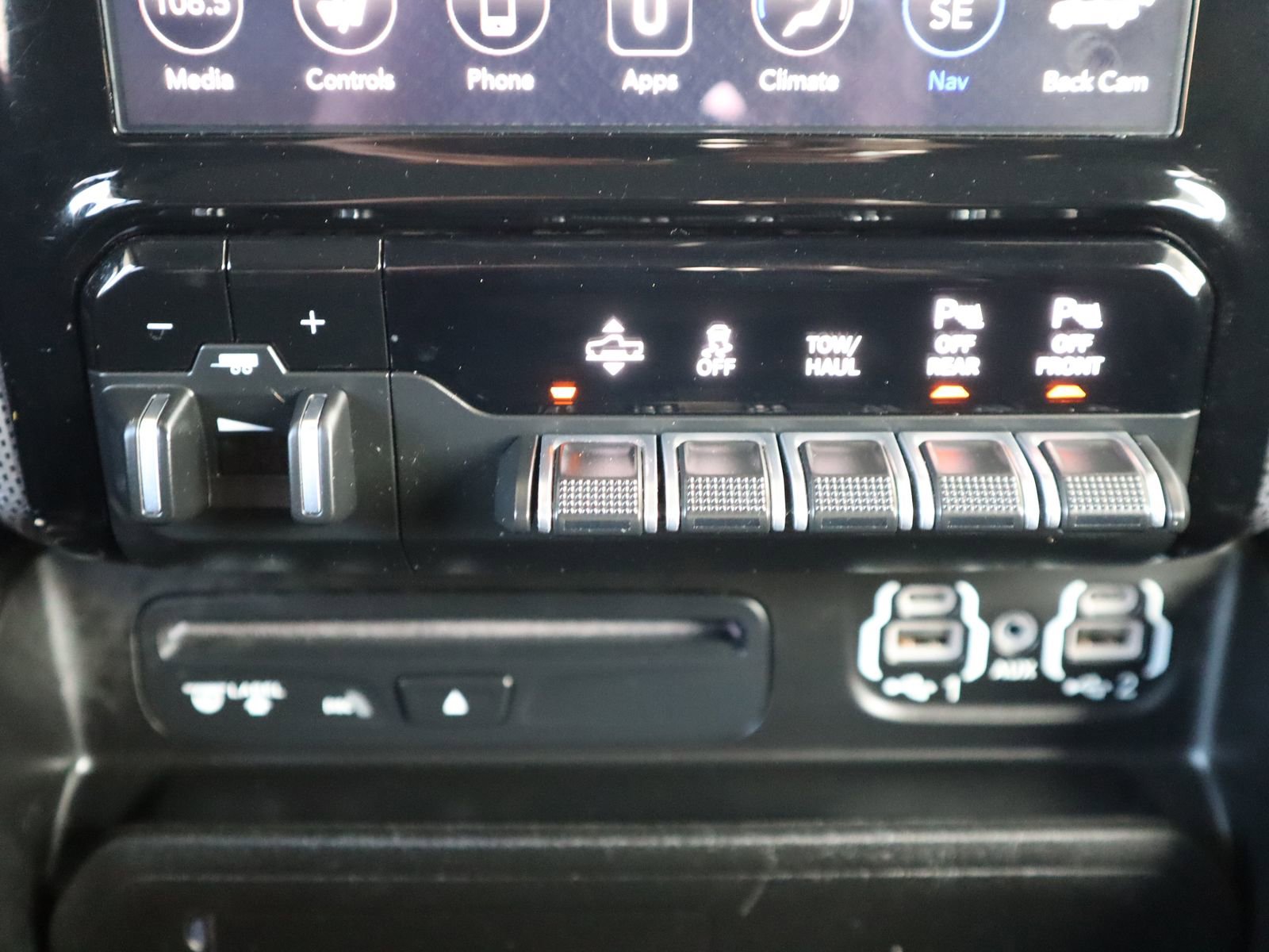 Used 2019 RAM 1500 Limited AWD/4WD image 43