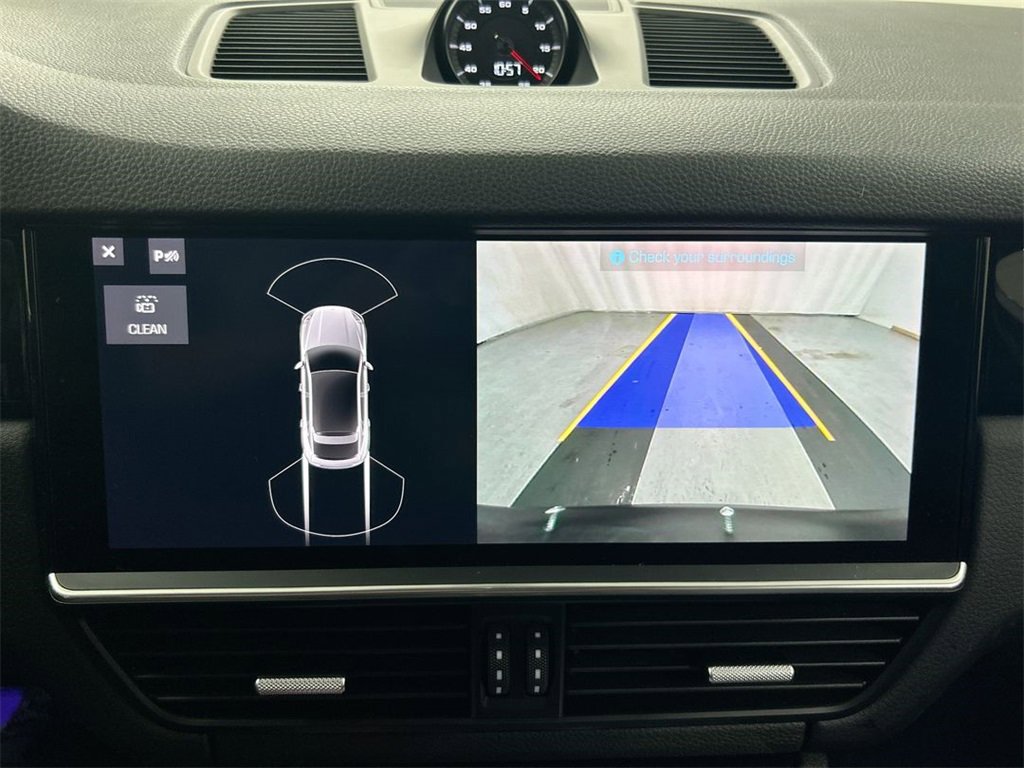 Certified 2021 Porsche Cayenne Coupe image 16