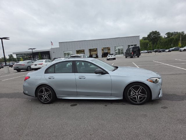 Used 2023 Mercedes-Benz C 300 4MATIC Sedan image 2