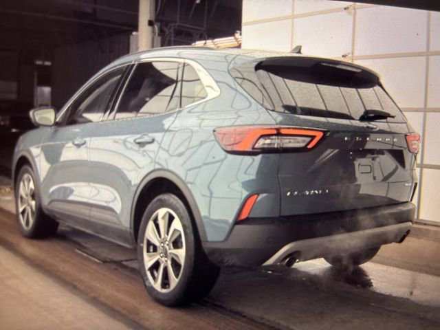 Used 2024 Ford Escape Platinum image 18