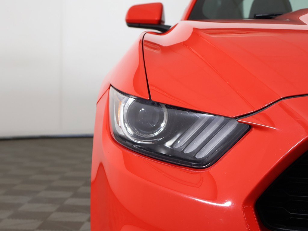 Used 2017 Ford Mustang Coupe image 10