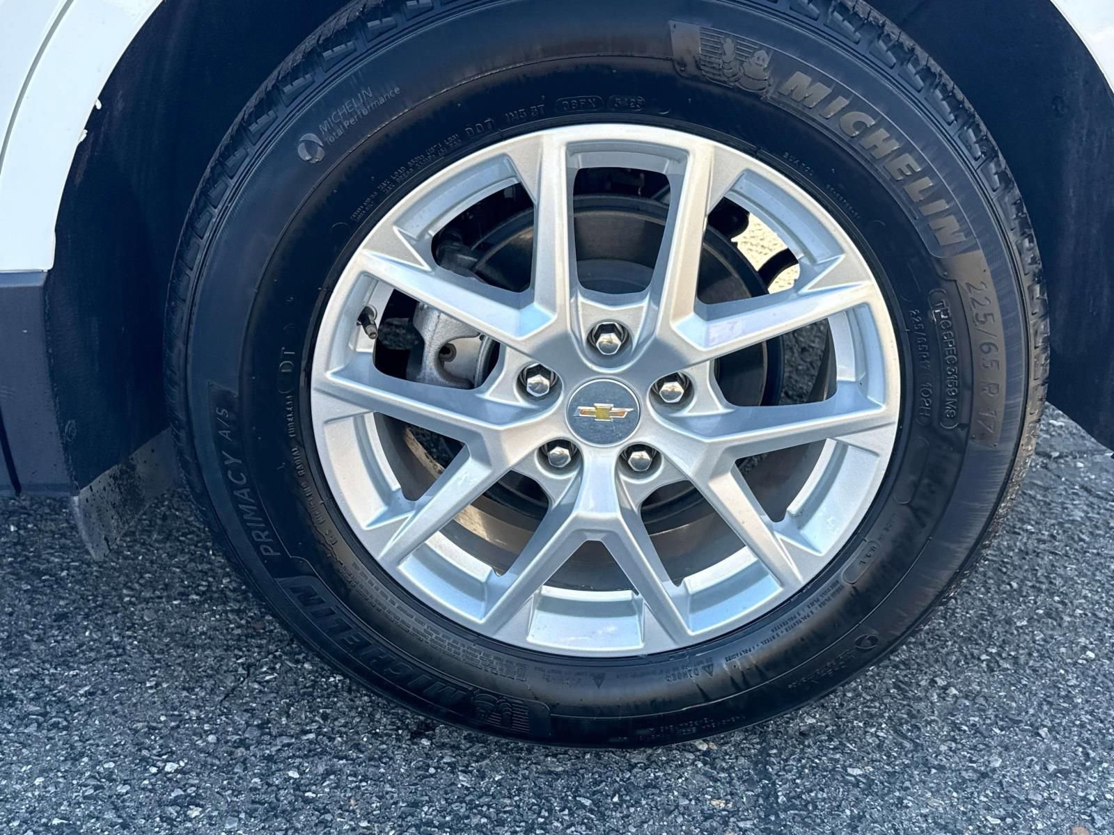 Used 2024 Chevrolet Equinox LT image 9