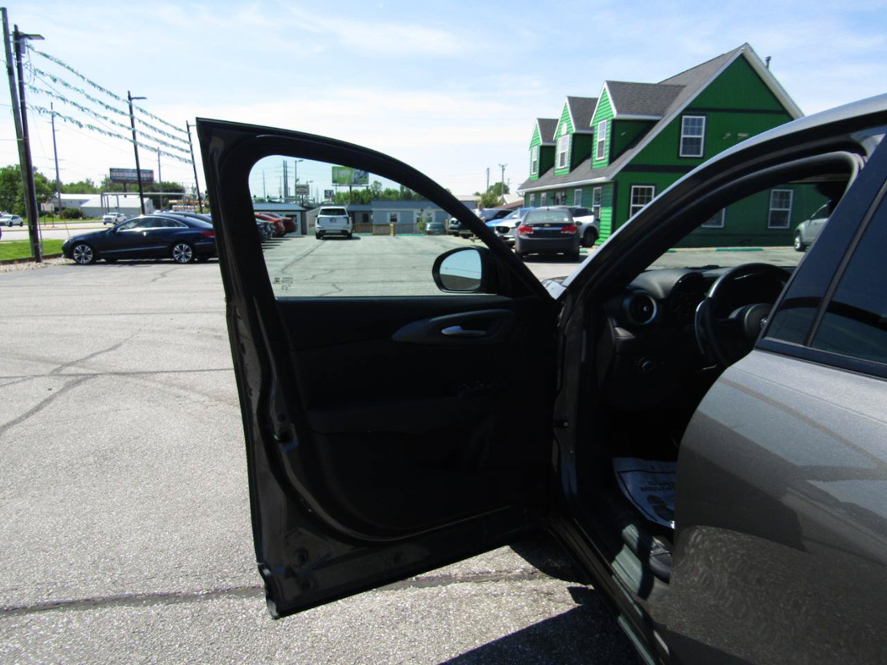 Used 2024 Alfa Romeo Tonale Veloce w/ Active Assist Package AWD/4WD image 11