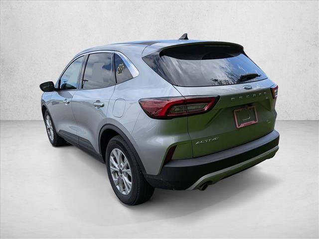 Used 2023 Ford Escape Active w/ Cold Weather Package FWD image 7