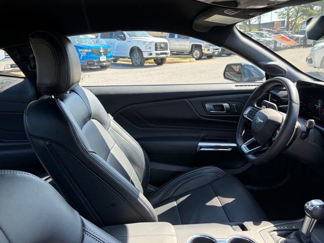 Used 2025 Ford Mustang GT Premium image 36