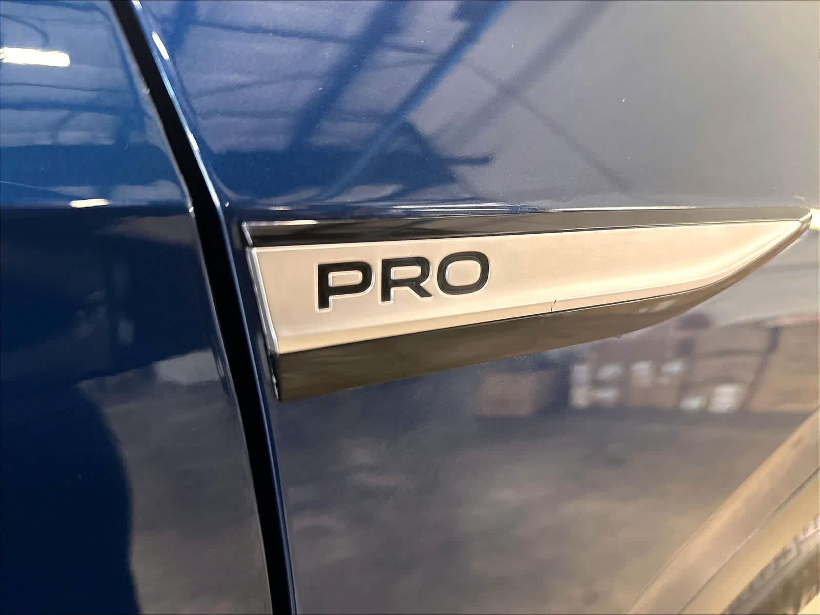 Used 2023 Volkswagen ID.4 Pro RWD image 27