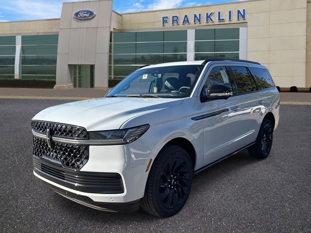 New 2025 Lincoln Navigator Reserve w/ Jet Appearance Package image 3