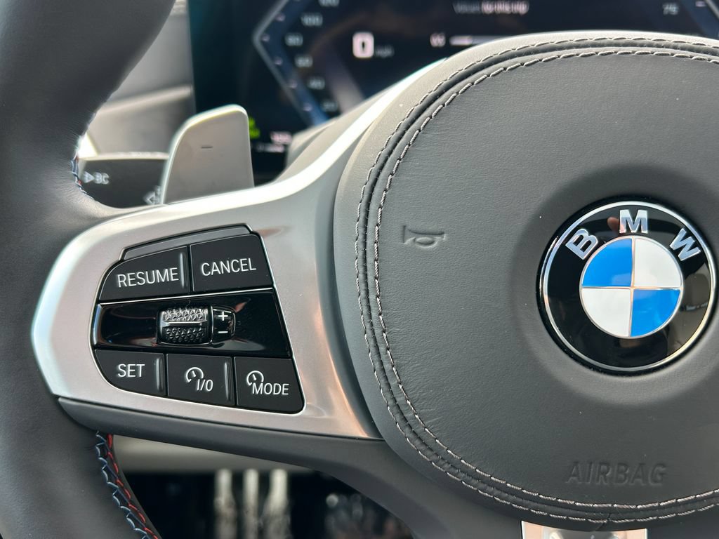 Used 2026 BMW X7 M60i AWD/4WD image 19